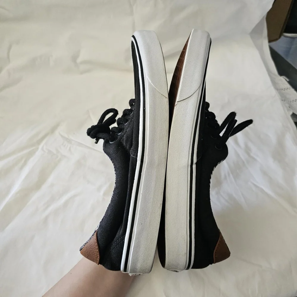 Black canvas vans with aztec print lining & brown leather detailingSize 11 - Picture 3 of 7